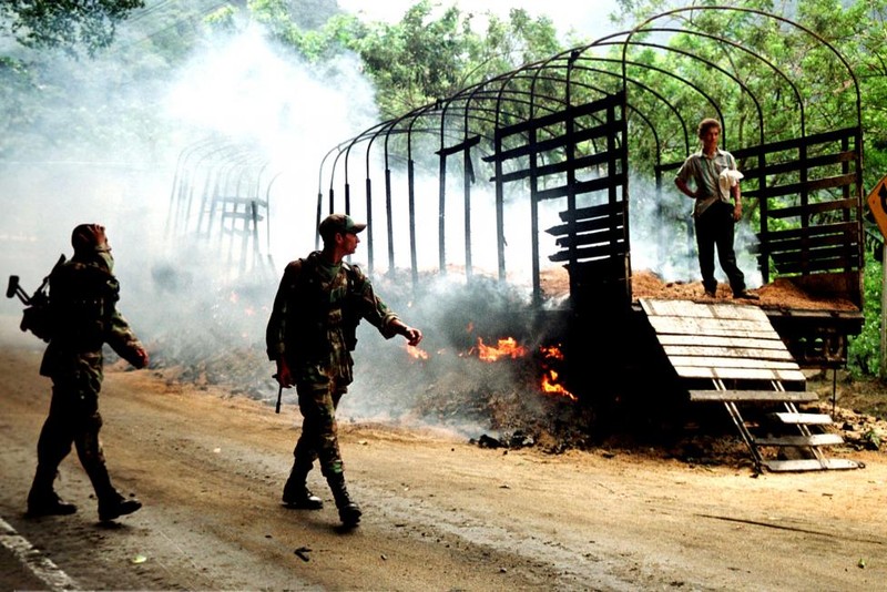 Giao tranh giua FARC va quan chinh phu Colombia qua anh-Hinh-9